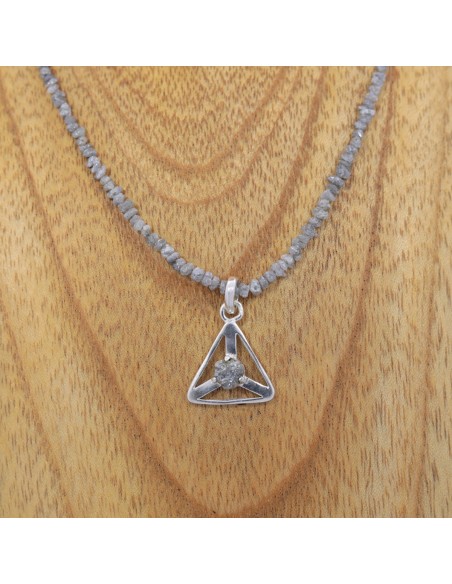 Anhänger Diamant roh 925er Silberfassung Stein ca. 5 mm
Dreieck ca. 20 mm